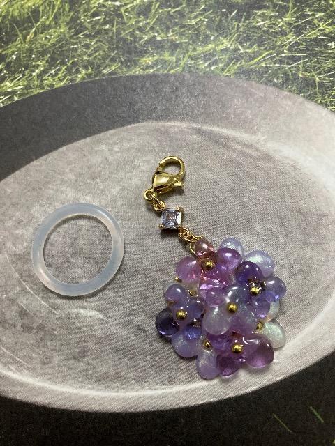 ハンドメイド レジン アジサイチャーム アンブレラマーカー < 女性ファッション  ハンドメイド レジン アジサイチャーム アンブレラマーカー < 女性ファッションの