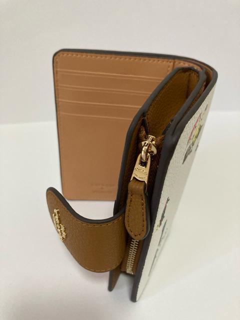 【未使用/処分!】COACH×PEANUTS スヌーピー財布★二つ折り★コーチ C4899 白/ホワイト < ブランド 【未使用/処分!】COACH×PEANUTS スヌーピー財布★二つ折り★コーチ C4899 白/ホワイト < ブランドの