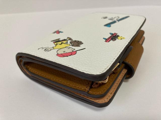 【未使用/処分!】COACH×PEANUTS スヌーピー財布★二つ折り★コーチ C4899 白/ホワイト < ブランド 【未使用/処分!】COACH×PEANUTS スヌーピー財布★二つ折り★コーチ C4899 白/ホワイト < ブランドの