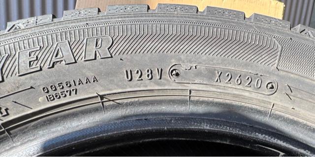 155/65R 14 �O�b�h�C���[ �A�C�X�i�r�V �X�^�b�h���X�^�C�� ���[�u �y������ �k�C�� �^�C�� 4�{ �� ������/�o�C�N