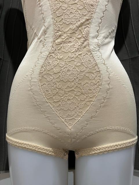 ワコール ボディスーツ 中古品 < 女性ファッション  ワコール ボディスーツ 中古品 < 女性ファッションの