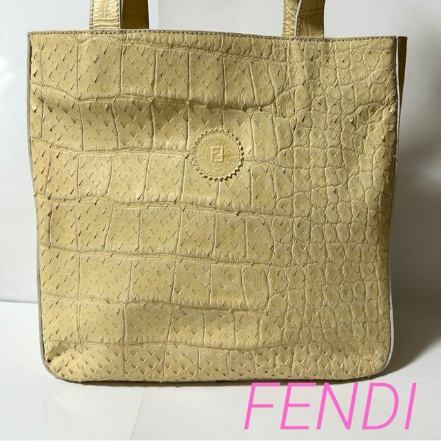 FENDI �t�F���f�B �N���R�^���� ���U�[ �g�[�g�o�b�O �N���[�� �x�[�W�� �S�[���h���� ���S�^����  �� �u�����h�� 