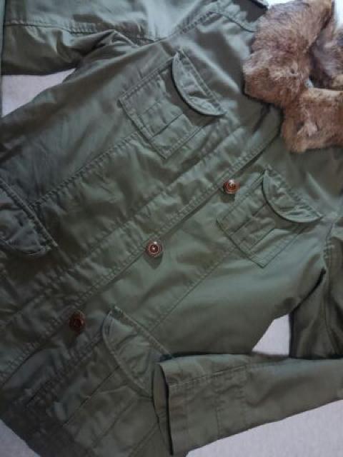 *PAR ICI* ラビットフアー付 カーキ ジャケット F < ブランド *PAR ICI* ラビットフアー付 カーキ ジャケット F < ブランドの