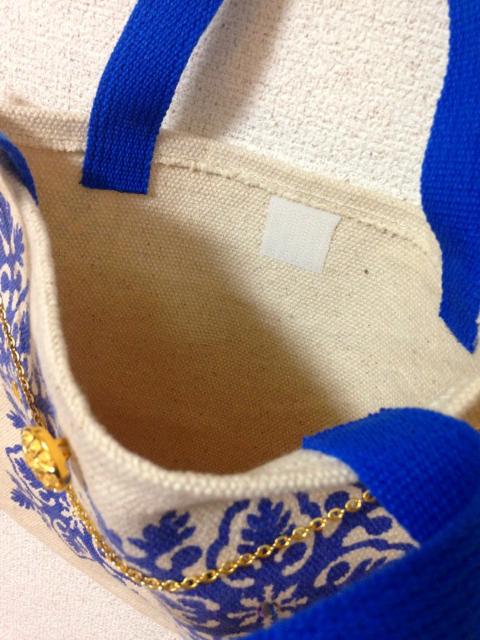 スワロ付き★麻 フリンジ トートバッグ◆ゴールドチェーン < 女性ファッション  スワロ付き★麻 フリンジ トートバッグ◆ゴールドチェーン < 女性ファッションの