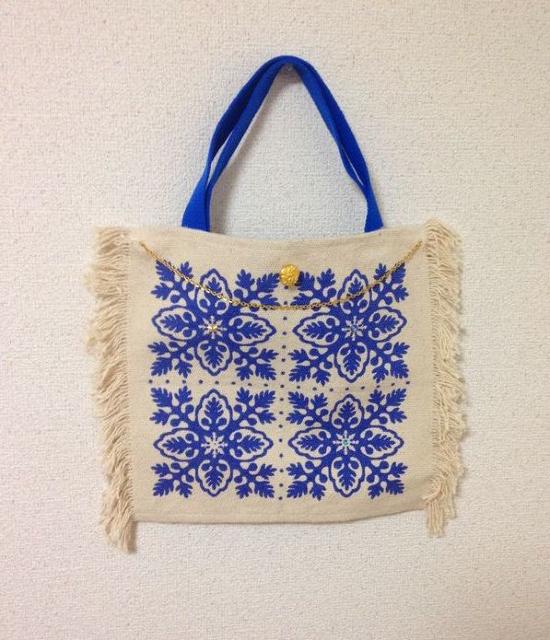 スワロ付き★麻 フリンジ トートバッグ◆ゴールドチェーン < 女性ファッション  スワロ付き★麻 フリンジ トートバッグ◆ゴールドチェーン < 女性ファッションの