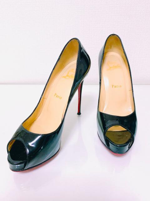 ChristianLouboutinクリスチャンルブタンブラックパテントオープントゥパンプスハイヒールレッドソールエナメル黒 < ブランド ChristianLouboutinクリスチャンルブタンブラックパテントオープントゥパンプスハイヒールレッドソールエナメル黒 < ブランドの