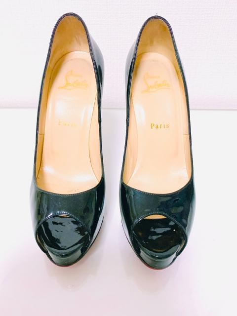 ChristianLouboutinクリスチャンルブタンブラックパテントオープントゥパンプスハイヒールレッドソールエナメル黒 < ブランド ChristianLouboutinクリスチャンルブタンブラックパテントオープントゥパンプスハイヒールレッドソールエナメル黒 < ブランドの