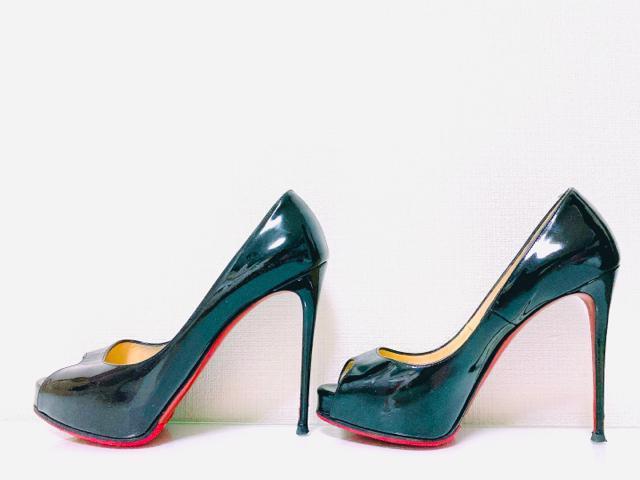 ChristianLouboutinクリスチャンルブタンブラックパテントオープントゥパンプスハイヒールレッドソールエナメル黒 < ブランド ChristianLouboutinクリスチャンルブタンブラックパテントオープントゥパンプスハイヒールレッドソールエナメル黒 < ブランドの