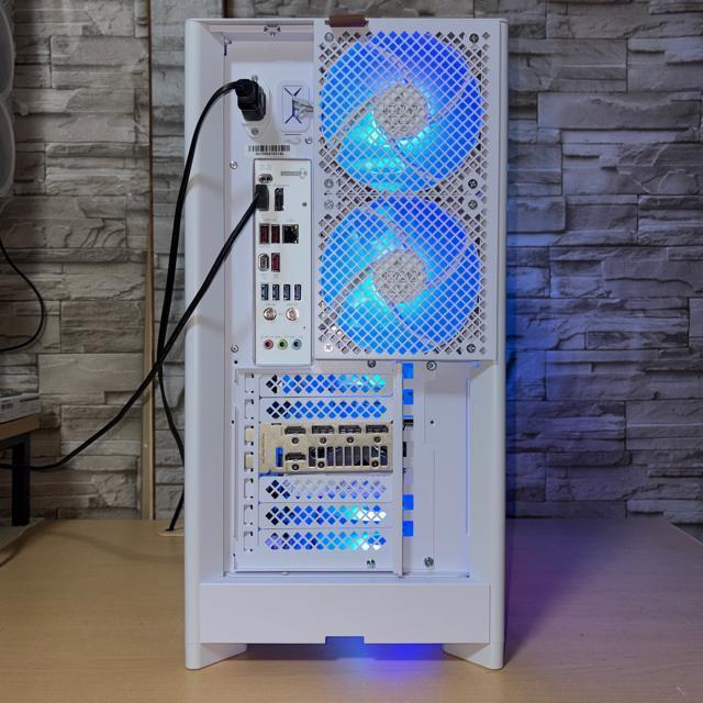�y�������ȊO�V�i�z�Q�[�~���OPC Ryzen7 9800X3D RTX5070 SSD1TB ������32GB 850W �� PC�{��/���Ӌ@��� 