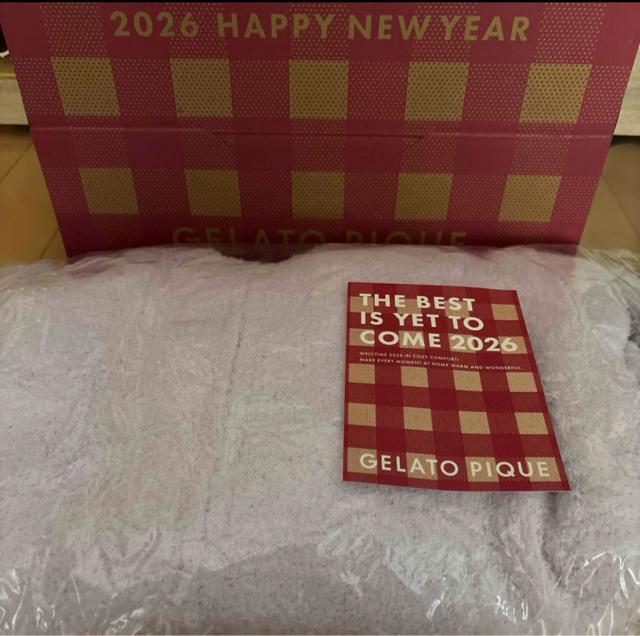 �W�F���s�P������HAPPY BOX A 2026 ���R���R3�_�Z�b�g  �� �u�����h�� 