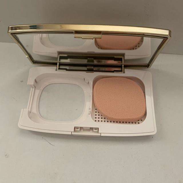 切手可 エリクシール シュペリエル エマルジョンパクト ケース < ブランド  切手可 エリクシール シュペリエル エマルジョンパクト ケース < ブランドの