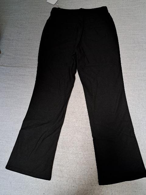 新品 裏起毛ストレートパンツ☆ < 女性ファッション  新品 裏起毛ストレートパンツ☆ < 女性ファッションの