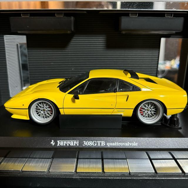 絶版 京商 1/18 フェラーリ 308GTB クワトロ カスタム仕様 < ホビー  絶版 京商 1/18 フェラーリ 308GTB クワトロ カスタム仕様 < ホビーの