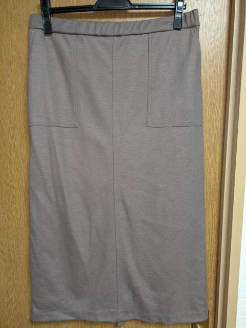 INDIVI昨季美品モカブラウン圧縮ウールニットセミタイトスカート大きいサイズ13号12号ウエストゴムスカートセットアップ可能 < ブランド INDIVI昨季美品モカブラウン圧縮ウールニットセミタイトスカート大きいサイズ13号12号ウエストゴムスカートセットアップ可能 < ブランドの