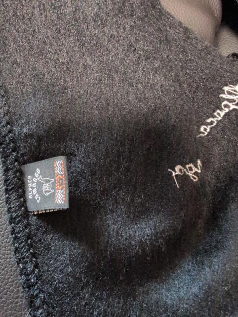 送料込!未使用タグ付き、アルパカのマフラー、黒 < 女性ファッション 送料込!未使用タグ付き、アルパカのマフラー、黒 < 女性ファッションの