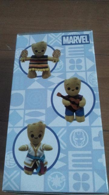 リゾートイッツアスモールワールドwithグルートぬいぐるみチャーム < インテリア/ライフ リゾートイッツアスモールワールドwithグルートぬいぐるみチャーム < インテリア/ライフの