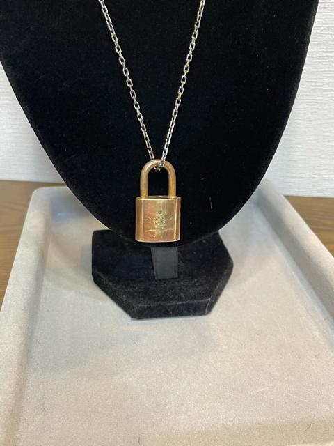 LOUIS VUITTON ���C���B�g�� �p�h���b�N �l�b�N���X M68262 �싞�� 3�i�K�����\ ��60cm 38g �� �u�����h�� 