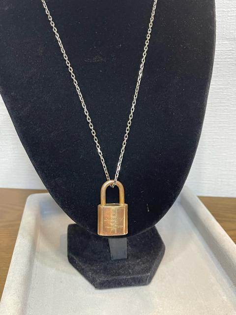 LOUIS VUITTON ���C���B�g�� �p�h���b�N �l�b�N���X M68262 �싞�� 3�i�K�����\ ��60cm 38g �� �u�����h�� 
