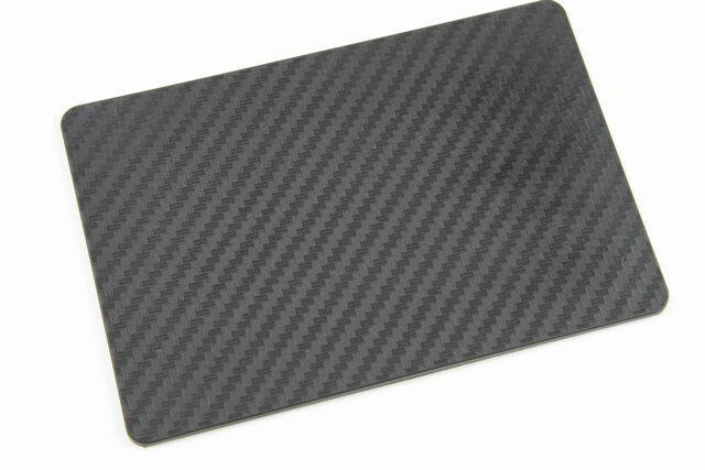 愛車のダッシュボードなどに カーボン風滑り止めシート < 自動車/バイク 愛車のダッシュボードなどに カーボン風滑り止めシート < 自動車/バイク