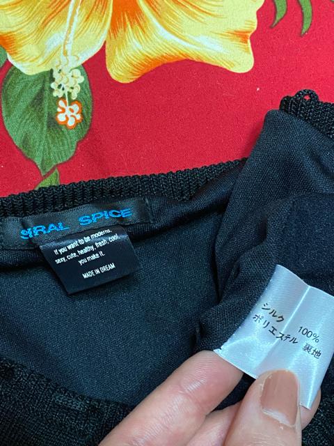 SPIRAL SPICE☆シルク100%☆バラ刺繍☆ブラックスカート☆ < 女性ファッション  SPIRAL SPICE☆シルク100%☆バラ刺繍☆ブラックスカート☆ < 女性ファッションの