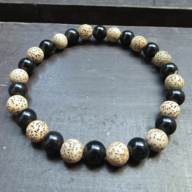 IuVfBAuXbg@hDNV  ANZT[/v 