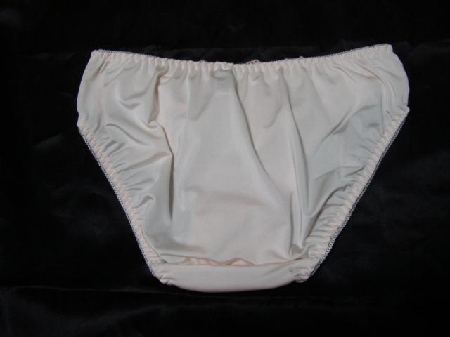 ペールピンク系花柄レースD70Mワイヤー入り < 女性ファッション  ペールピンク系花柄レースD70Mワイヤー入り < 女性ファッションの