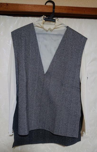 即決 未使用新品 UNE MANSION ユヌマンション 裏起毛ヘリンボーンベスト ブラウン ジレ タグ無し < 女性ファッション  即決 未使用新品 UNE MANSION ユヌマンション 裏起毛ヘリンボーンベスト ブラウン ジレ タグ無し < 女性ファッションの