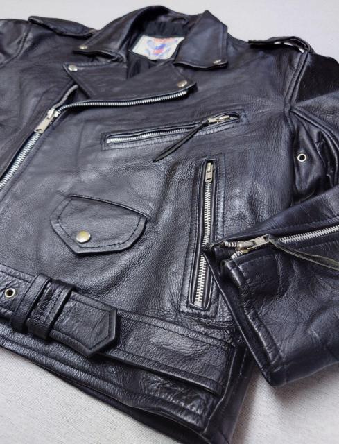美品★ライダースジャケット★本革★ヴァンガード★ライダース★ツーリング★バイカー★レア★パンクファッション★ロック★音楽★送料無料 < 男性ファッション 美品★ライダースジャケット★本革★ヴァンガード★ライダース★ツーリング★バイカー★レア★パンクファッション★ロック★音楽★送料無料 < 男性ファッションの