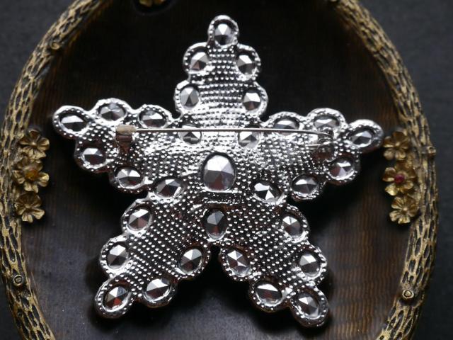 新品アンティーク調きらきらストーンヒトデ海星ブローチ 銀色 大きめ クラシック ヴィンテージ風 ヴィクトリアン ゴシック < 女性アクセサリー/時計  新品アンティーク調きらきらストーンヒトデ海星ブローチ 銀色 大きめ クラシック ヴィンテージ風 ヴィクトリアン ゴシック < 女性アクセサリー/時計の