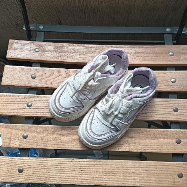 キッズ スニーカー 16cm ホワイト 子供靴 男女兼用 シューズ 26 < キッズ/ベビー  キッズ スニーカー 16cm ホワイト 子供靴 男女兼用 シューズ 26  < キッズ/ベビーの