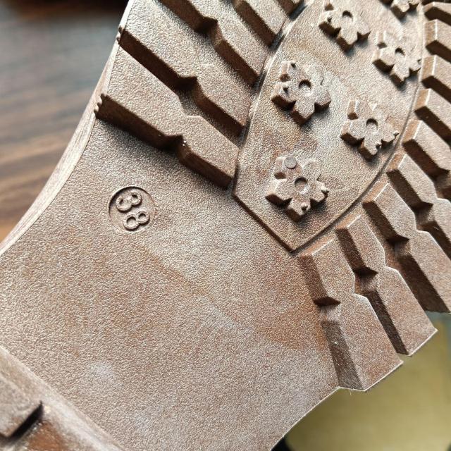 新品 24cm レディース スニーカー ブラウン シューズ 靴 厚底 < 女性ファッション  新品 24cm レディース スニーカー ブラウン シューズ 靴 厚底 < 女性ファッションの