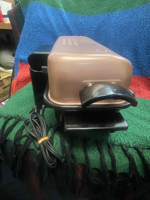 KOIZUMI �t�B�b�V�����[�X�^�[ KFR-0800/N �s���N�S�[���h ���Ă��@�@�R�C�Y�~�@ �t�B�b�V�����[�X�^�[ �� �Ɠd/AV�� 