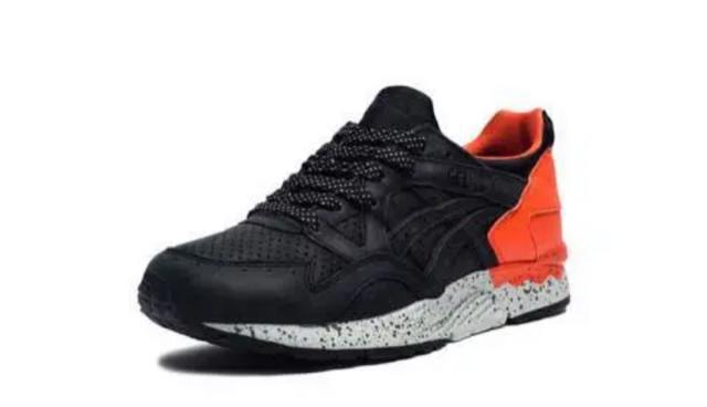 ASICS UNDEFEATED False Flag US11 28.5cm < ブランド  ASICS UNDEFEATED False Flag US11 28.5cm < ブランドの