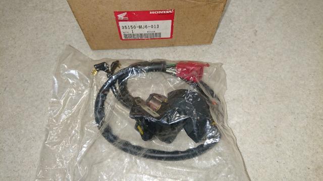 貴重品CBR400F新品ハンドルスイッチ左右セット < 自動車/バイク 貴重品CBR400F新品ハンドルスイッチ左右セット < 自動車/バイク