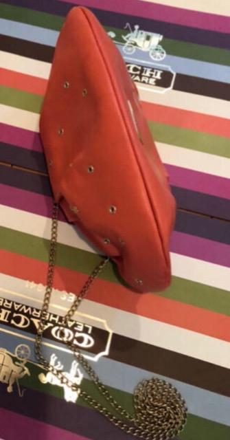 品薄★Samatha thavasa本革かま口開閉楽ショルダーバッグポーチ新品同様高級オシャレ大活躍コーチバッグがお好きな方も是非 < 女性ファッション  品薄★Samatha thavasa本革かま口開閉楽ショルダーバッグポーチ新品同様高級オシャレ大活躍コーチバッグがお好きな方も是非 < 女性ファッションの