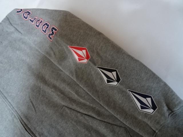 ボルコム x TEAM USAスノーボード フルジップ パーカーUS S 灰 < 男性ファッション  ボルコム x TEAM USAスノーボード フルジップ パーカーUS S 灰 < 男性ファッションの