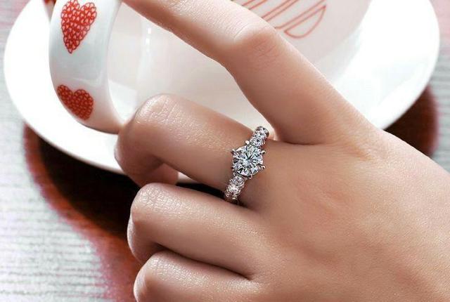 送料無料※婚約指輪 6号/7号/9号/10号/11号/12号/13号/15号/16号/18号/19号/21号 Czダイヤ リング < 女性アクセサリー/時計 送料無料※婚約指輪 6号/7号/9号/10号/11号/12号/13号/15号/16号/18号/19号/21号 Czダイヤ リング < 女性アクセサリー/時計の