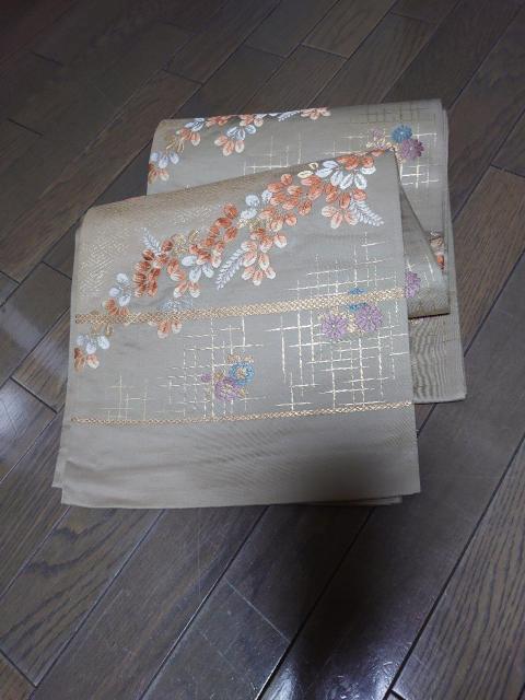 未使用、六通の袋帯、芯なし、カーキベージュに柄 < 女性ファッション  未使用、六通の袋帯、芯なし、カーキベージュに柄  < 女性ファッションの