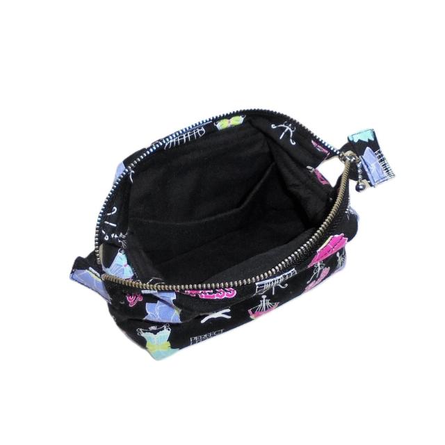 【ワイヤーポーチ】◆Barbie◆バービー・ドレス×黒地◆ < 女性ファッション 【ワイヤーポーチ】◆Barbie◆バービー・ドレス×黒地◆ < 女性ファッションの