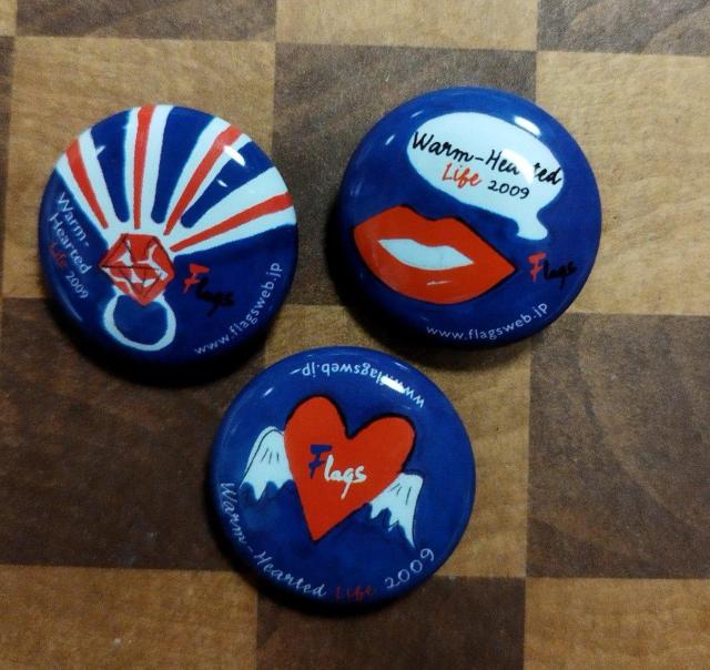 FIags ノベルティWarm-Hearted Life 2009 バッジセット < 女性ファッション  FIags ノベルティWarm-Hearted Life 2009 バッジセット  < 女性ファッションの