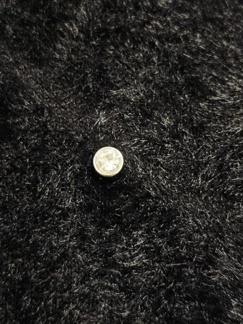 T's COLECTION ラインストーン フード黒白ファー ニットコートM-L < 女性ファッション T's COLECTION ラインストーン フード黒白ファー ニットコートM-L < 女性ファッションの