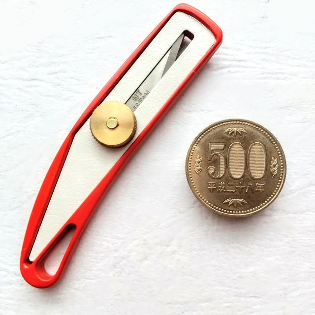 ag@1979N@ŕi@M@׍Hp@ms YB-200