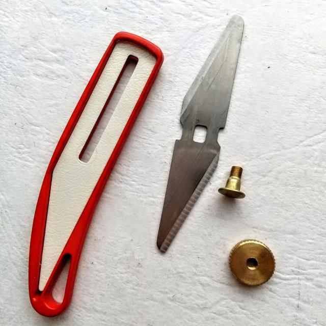 ag@1979N@ŕi@M@׍Hp@ms YB-200