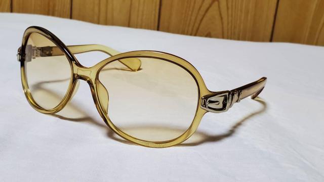 正規 新古 レア グッチ メタルベルトバックル クリアブラウン グラデーション サングラス 茶 ロゴ ラグジュアリーアイウェア < ブランド  正規 新古 レア グッチ メタルベルトバックル クリアブラウン グラデーション サングラス 茶 ロゴ ラグジュアリーアイウェア < ブランドの