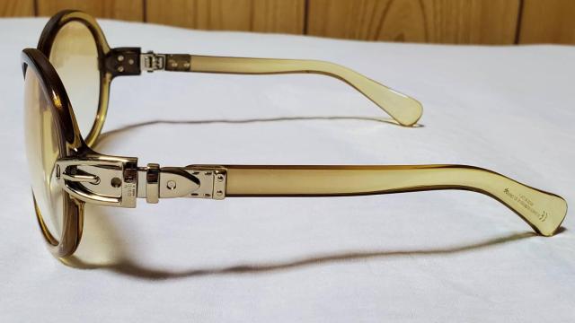 正規 新古 レア グッチ メタルベルトバックル クリアブラウン グラデーション サングラス 茶 ロゴ ラグジュアリーアイウェア < ブランド  正規 新古 レア グッチ メタルベルトバックル クリアブラウン グラデーション サングラス 茶 ロゴ ラグジュアリーアイウェア < ブランドの