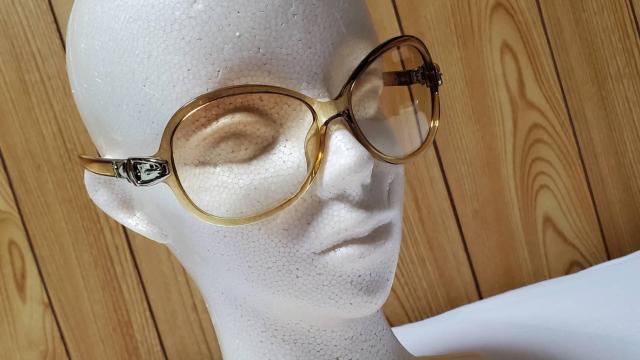 正規 新古 レア グッチ メタルベルトバックル クリアブラウン グラデーション サングラス 茶 ロゴ ラグジュアリーアイウェア < ブランド  正規 新古 レア グッチ メタルベルトバックル クリアブラウン グラデーション サングラス 茶 ロゴ ラグジュアリーアイウェア < ブランドの