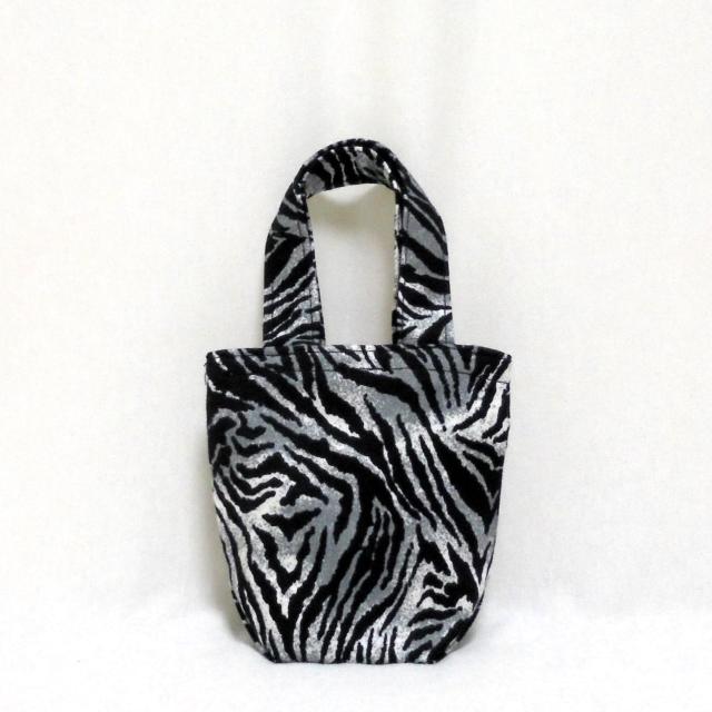 ◆ミニ◆黒系白黒ゼブラ アニマル柄◆小物入れポーチ < 女性ファッション  ◆ミニ◆黒系白黒ゼブラ アニマル柄◆小物入れポーチ  < 女性ファッションの