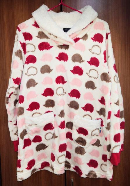 美品★ルームウェア★スカンジナビアンフォレスト★上着のみ★パジャマ★可愛い★Mサイズ★部屋着★ダル着★ワンピース★快眠★送料無料 < 女性ファッション  美品★ルームウェア★スカンジナビアンフォレスト★上着のみ★パジャマ★可愛い★Mサイズ★部屋着★ダル着★ワンピース★快眠★送料無料 < 女性ファッションの