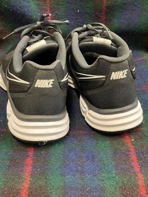 Nike ブラック ランニングシューズ ナイキ 27.5センチ < ブランド Nike ブラック ランニングシューズ ナイキ 27.5センチ < ブランドの