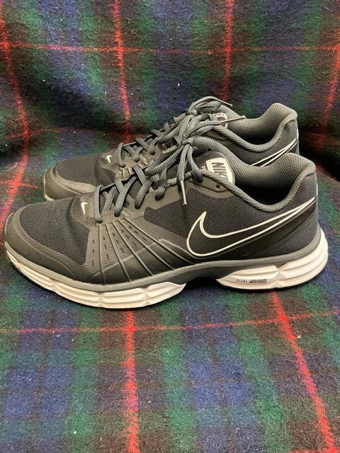 Nike ブラック ランニングシューズ ナイキ 27.5センチ < ブランド Nike ブラック ランニングシューズ ナイキ 27.5センチ < ブランドの